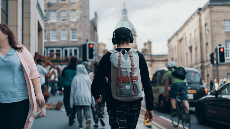 How can we build socially more sustainable AI services? How-can-we-build-socially-more-sustainable-AI-powered-consumer-services